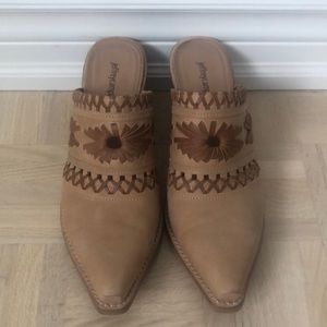 Jeffrey Campbell brown/tan suede and leather combo clogs women’s US 11